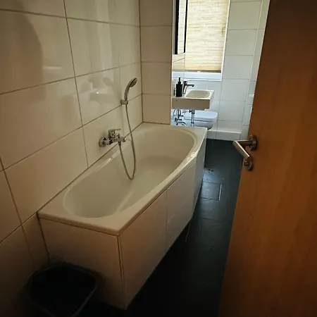 Mit Balkon Kurz Vor Magdeburg