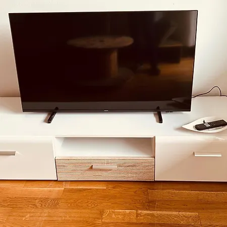 Apartament Mit Balkon Kurz Vor Magdeburg